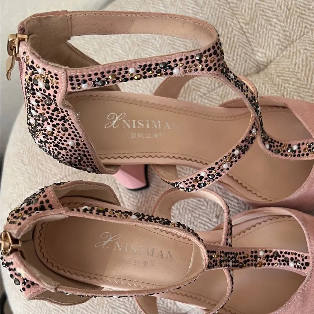 Like New! X Nisiman Rhinestone Bling Pump Blush Pink in Size 6/6.5 US